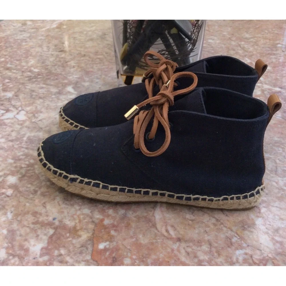 Tory Burch Navy Canvas Espadrille Lace Up Boho Ankle Bootie Flats Sz 7 EUC, $195